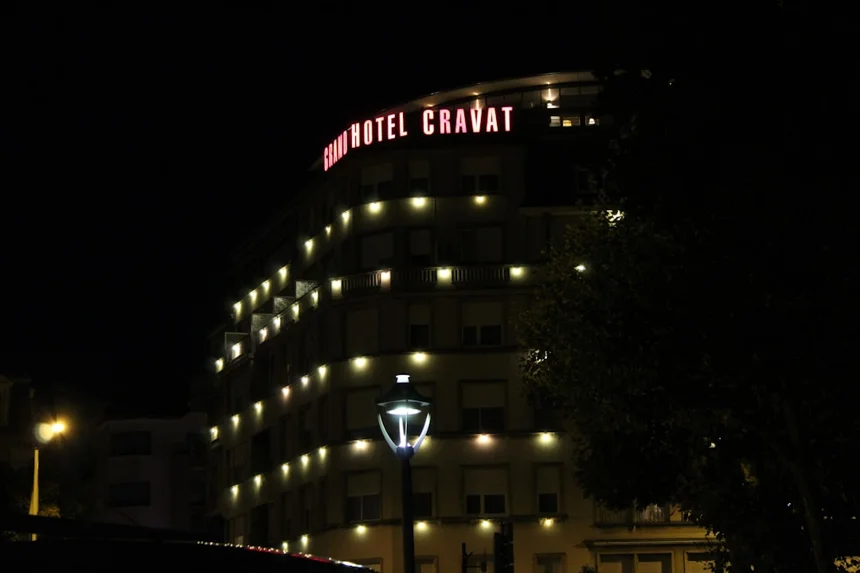 Capsule Hotel