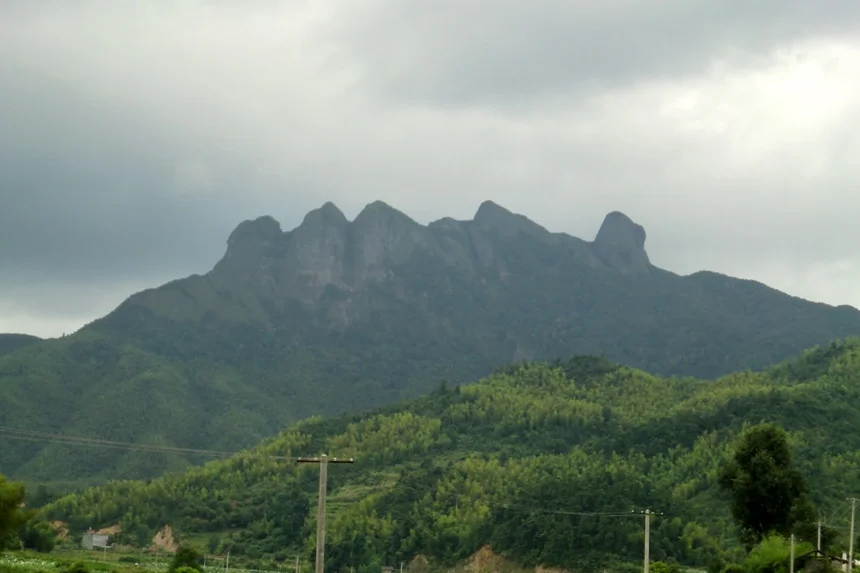 Biseul Mountain