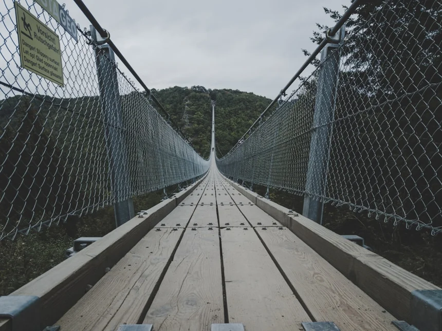 Gau Do Suspension Bridge