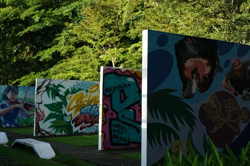 Wall mural