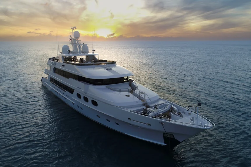 Yacht