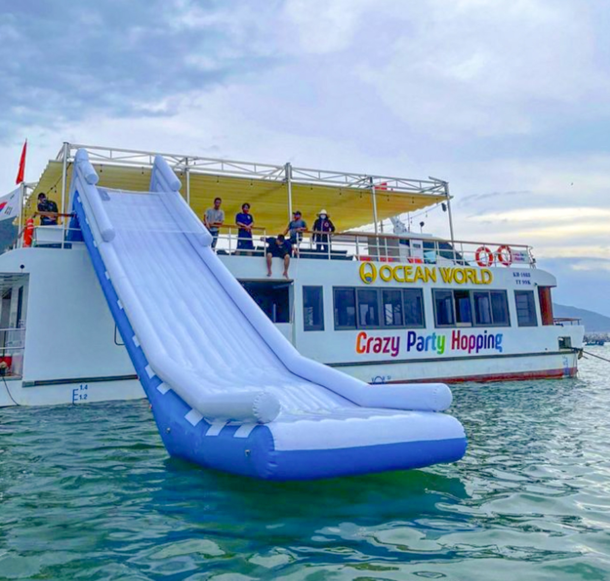 “나트랑 크레이지파티 호핑투어 스노쿨링 요트투어” 솔직 후기와 추천의 이유