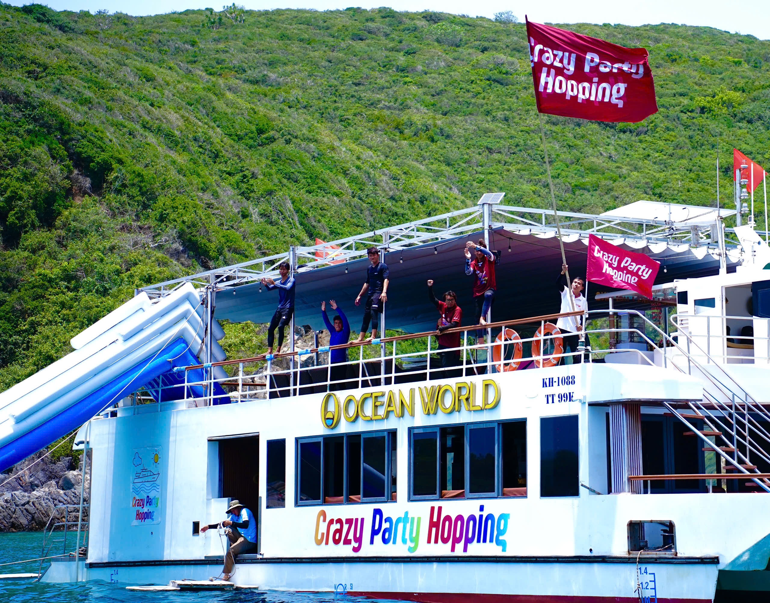 나트랑 호핑투어 크레이지 요트 미니비치 투어 무제한 맥주와 BBQ파티 솔직 후기